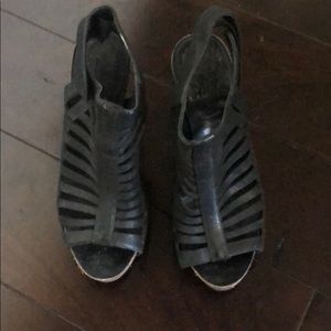 Vince Camuto Strappy heels size 6